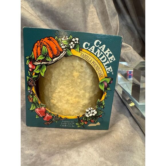 Vtg Lumi-Lite Hearth & Home Traditions Candle Frosted  Vanilla‎ Pound Cake - Picture 1 of 2